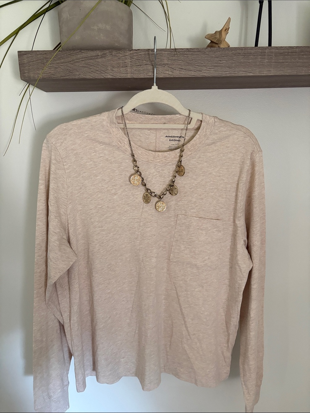 American eagle Long-Sleeve Crew Tee in Light Beige 💯 cotton small new